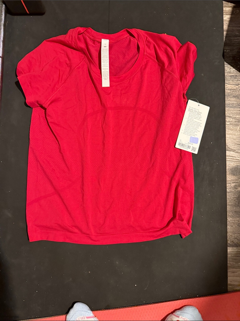 Women's Red Short-Sleeve Performance Tee - Brand: lululemon swiftly tee